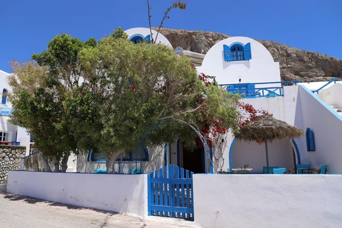 Santorini Seaside Retreat - Flora'S Summer Escape Perissa  Buitenkant foto