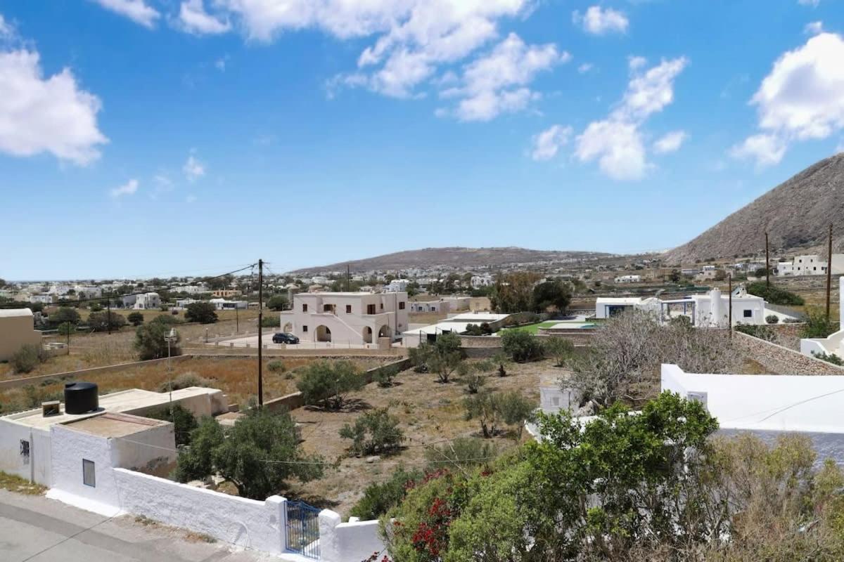 Santorini Seaside Retreat - Flora'S Summer Escape Perissa  Buitenkant foto