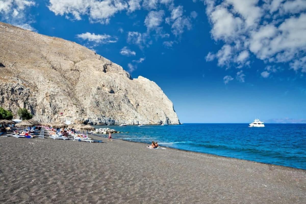 Santorini Seaside Retreat - Flora'S Summer Escape Perissa  Buitenkant foto