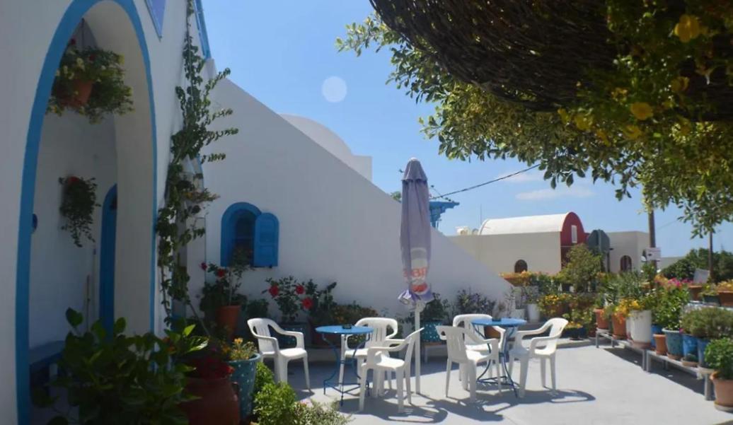 Santorini Seaside Retreat - Flora'S Summer Escape Perissa  Buitenkant foto