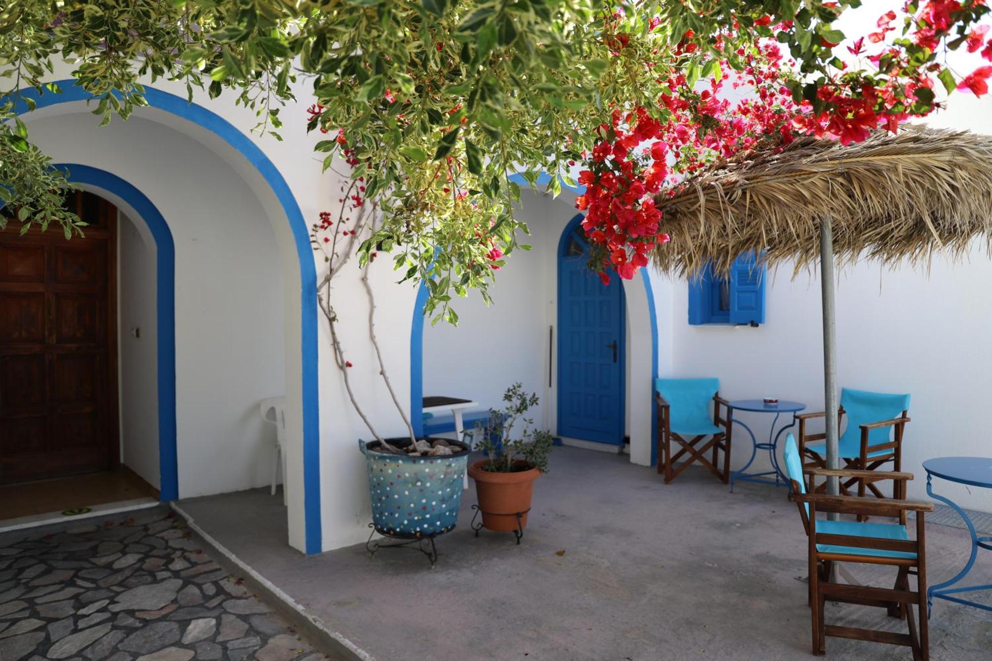 Santorini Seaside Retreat - Flora'S Summer Escape Perissa  Buitenkant foto